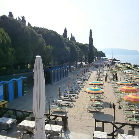 Panoramic Lounge Apart. * Toscolano Maderno