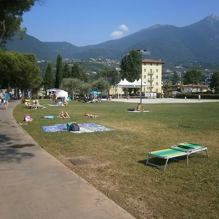 Panoramic Lounge Apart. * Toscolano Maderno